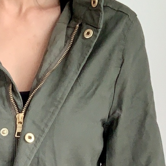 UTILITY CARGO HOODED JACKET - DARK OLIVE - Picture 11 of 12